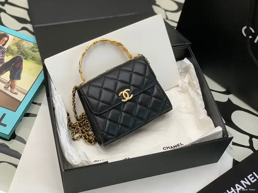 Hyper Peter CHANEL CHANELUTCH CHAIN WITH 0507